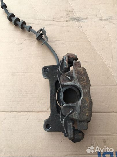 Суппорт тормозной передний левый Audi A4 B8 A5 8T