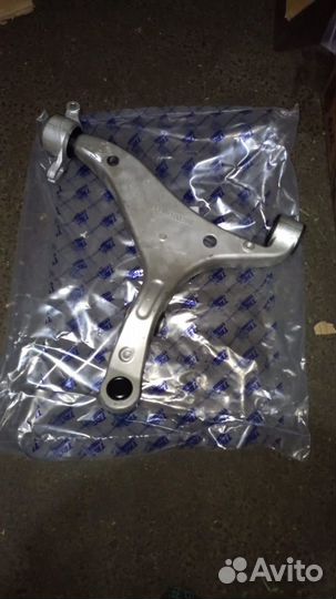 Рычаг передний нижний jeep Grand Cherokee WK2