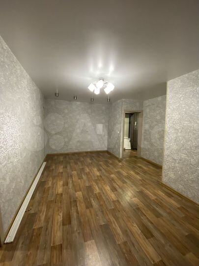2-к. квартира, 43 м², 3/5 эт.