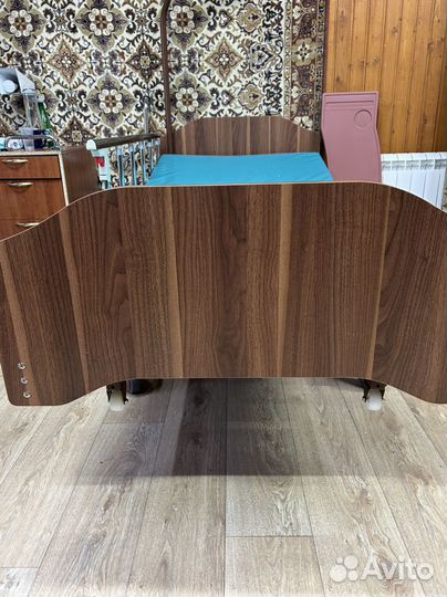 Кровать для ухода за лежачими больными