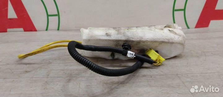 Подушка безопасности в сидение передняя правая