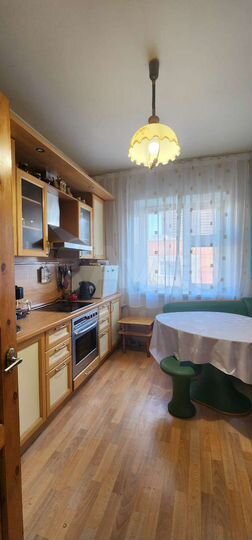 3-к. квартира, 70 м², 5/5 эт.