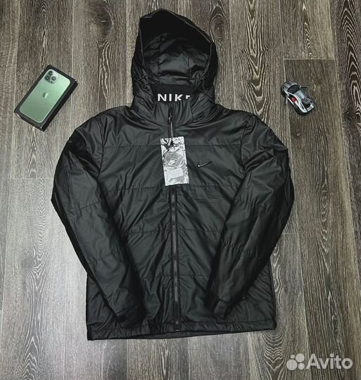 Демисезонные куртки Nike модные