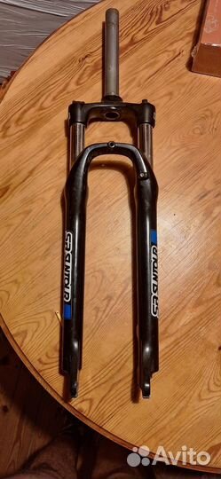 Вилка Suntour XCE 29