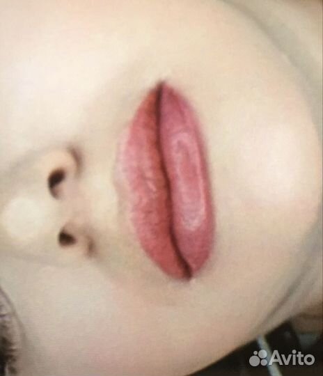 Перманентный макияж бровей губ и век татуаж