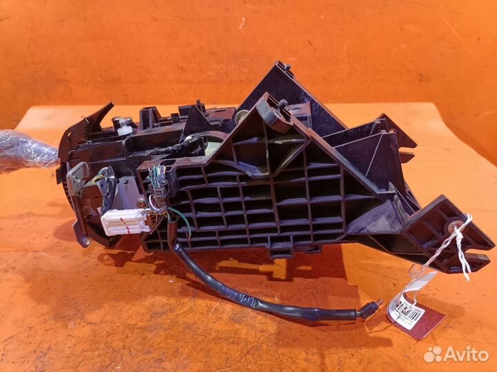 Ручка кпп Mitsubishi Grandis NA4W