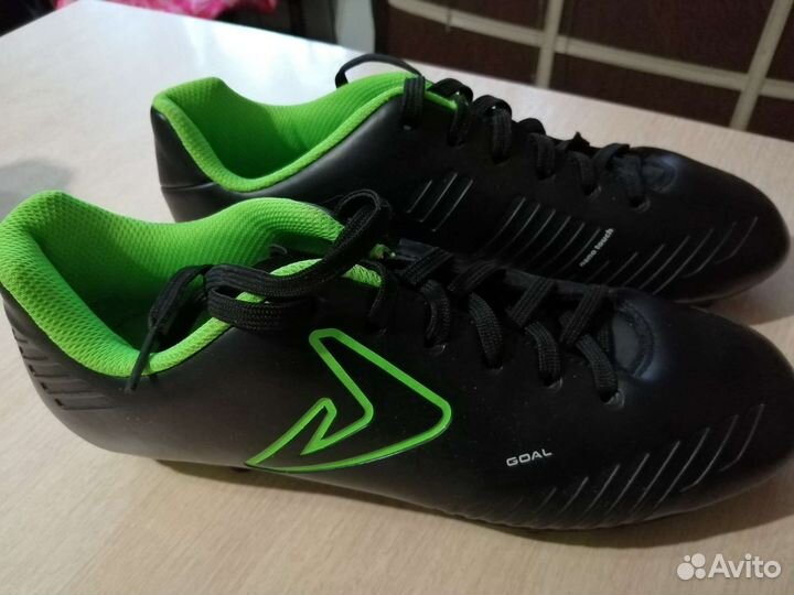 Футбольные бутсы 38 размер