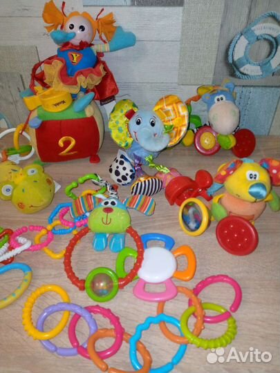 Развивающие игрушки 0+.Актуально