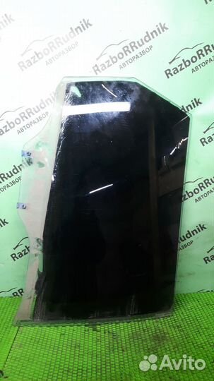 Стекло двери задней правой Nissan Expert (W11) I
