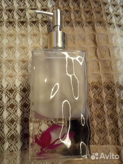 Дозатор для жидкого мыла б/у