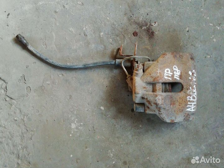 Суппорт передний правый ауди а4в6