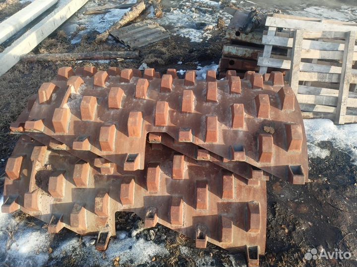 Кулачковый бандаж для грунтового катка SS R180C-8