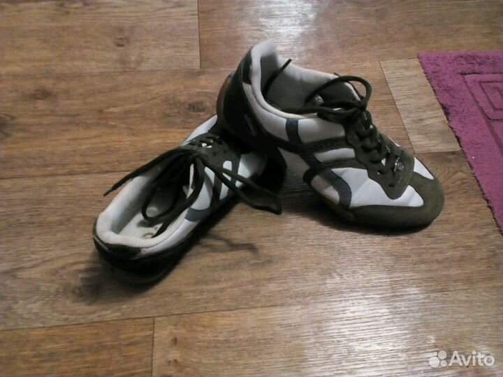 Кроссовки, размер 36 37,цвет хаки, осенние