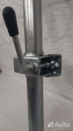 Стойка опорная винтовая