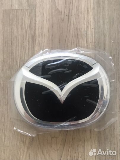 Эмблема(значок) на Мазда 6