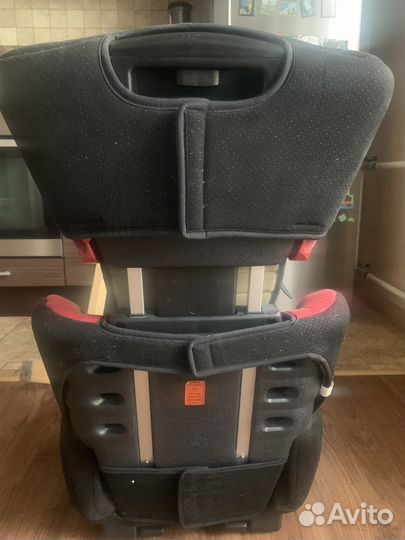 Автомобильное детское кресло от 15 до 36