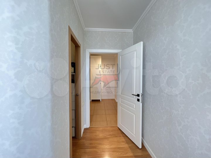 2-к. квартира, 70 м², 8/10 эт.