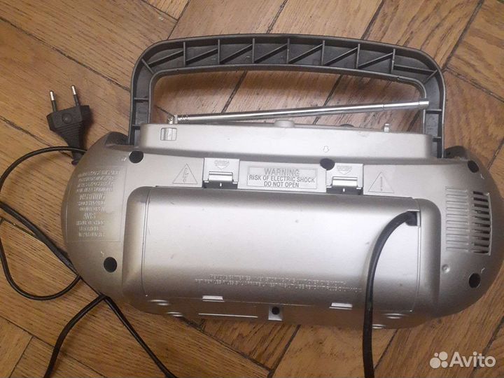 Магнитола Thomson