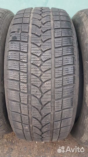 Tigar Winter 1 235/55 R17