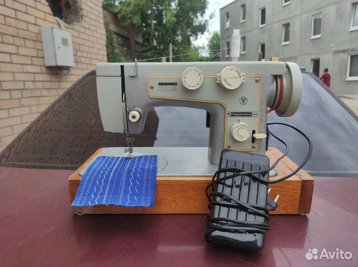 Швейная машинка Подольск 142-34