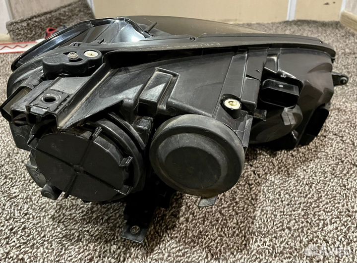 Фара левая галоген Golf 7