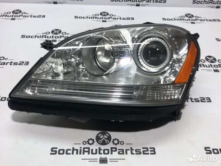 Фара левая Mercedes ML 164 USA