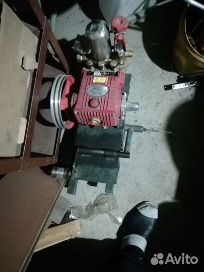 Насос опрыскиватель