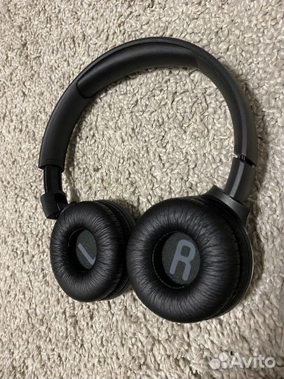 Беспроводные наушники jbl 590 bt