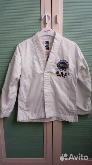 Продам костюм спорт для Техквондо max pro Itf