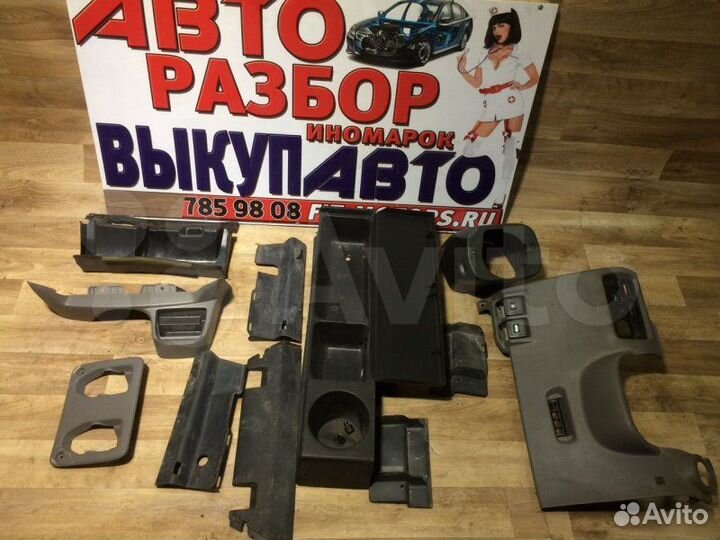 Пластик панель Toyota Land Cruiser 100