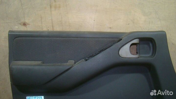 Обшивка двери передней левой Nissan Pathfinder 3