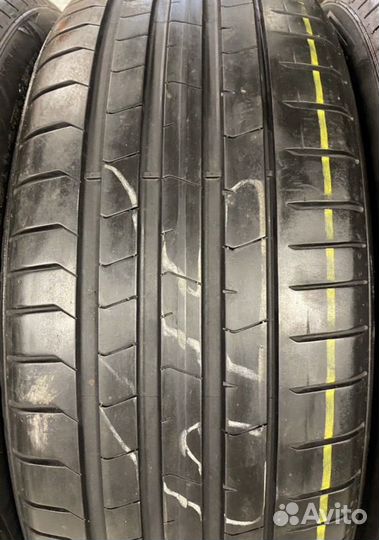 Pirelli P Zero PZ4 245/45 R20