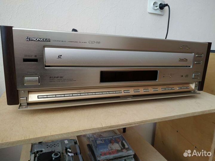Проигрыватель Pioneer CLD-919