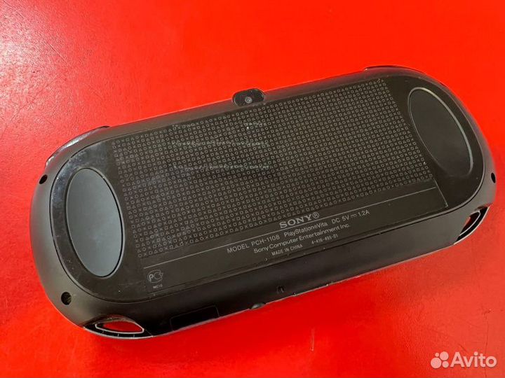 Игровая приставка - PlayStation PS vita PCH-1108