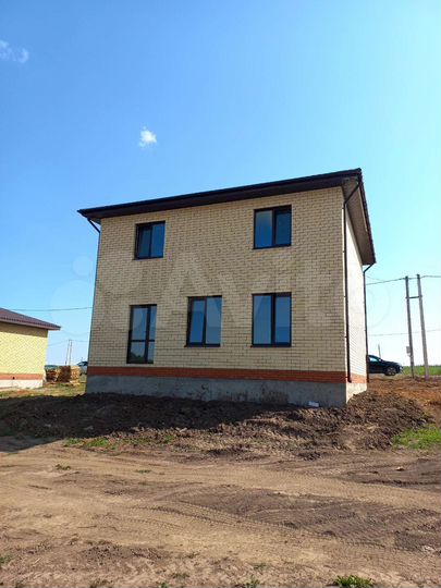 Коттедж 141 м² на участке 6 сот.