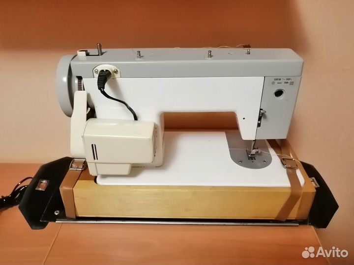 Швейная машинка