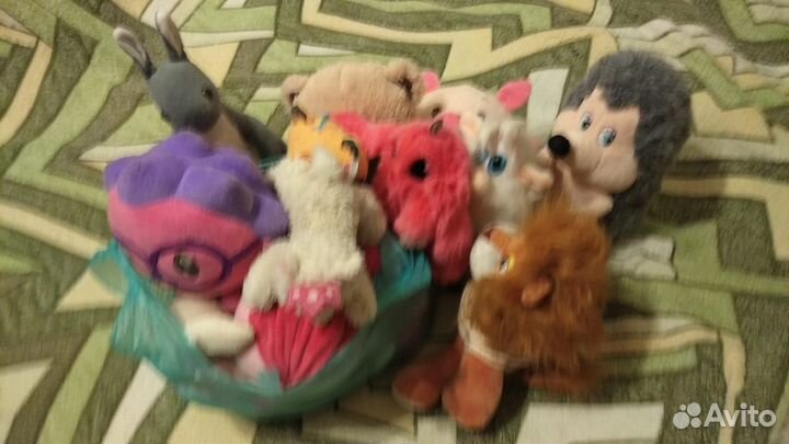 Детские игрушки. вещи и обувь. Пакет