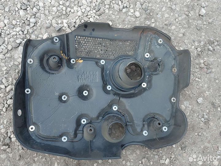 Декоративная крышка двигателя Хендай Старекс 2.5