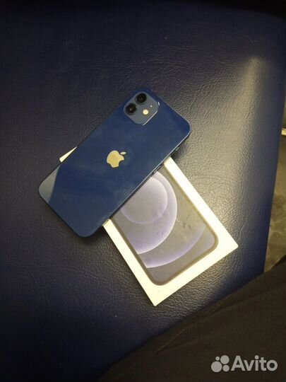 iPhone 12, 64 ГБ
