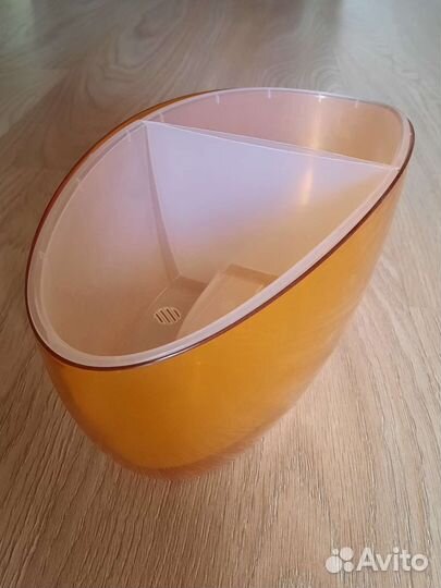 Кашпо пластиковое