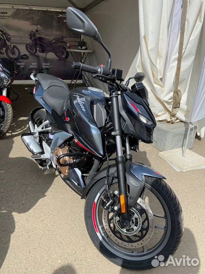 Мотоцикл Bajaj Pulsar N250
