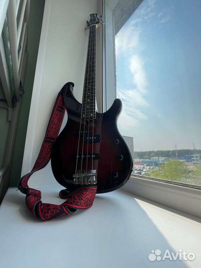 Бас-гитара 4 струны + комбик