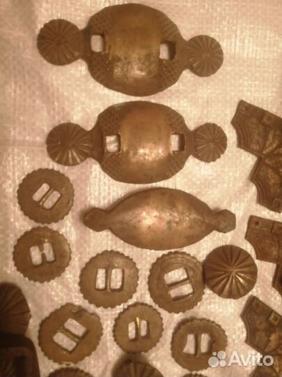 Утюги латунные круглые пуговицы старинные