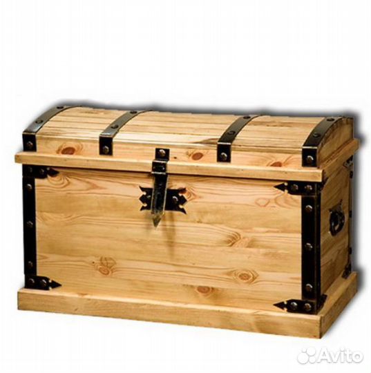 Сундук деревянный