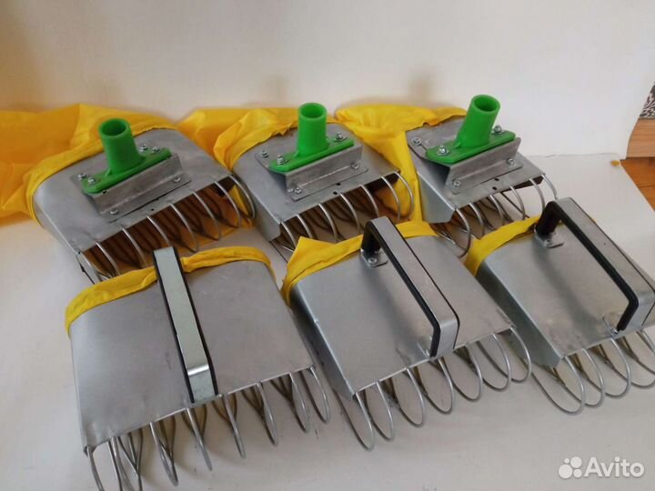 Комбайн для сбора ягод