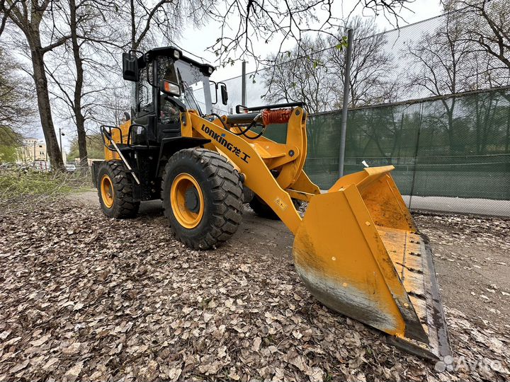 Фронтальный погрузчик