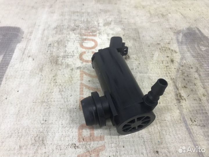 Моторчик омывателя фар Toyota Camry V70