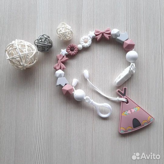 Именные держатели для соски