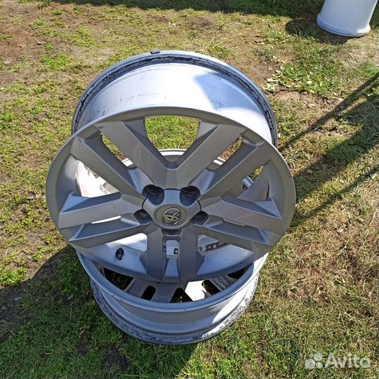 Продаю диски от Rav4