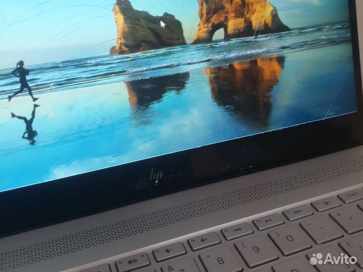 HP envy 13 i5 8250u ssd512/8gb nvidia mx150